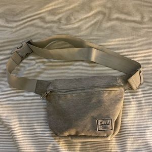 herschel fanny pack